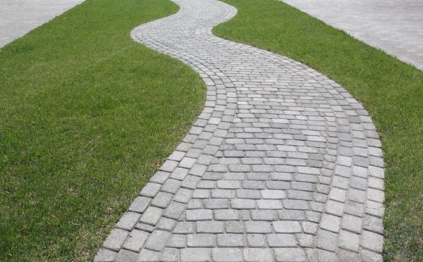 Cost of Walkway Paving in Michigan City